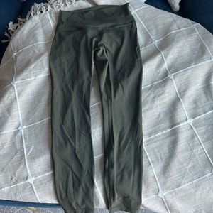 Green Lululemon leggings